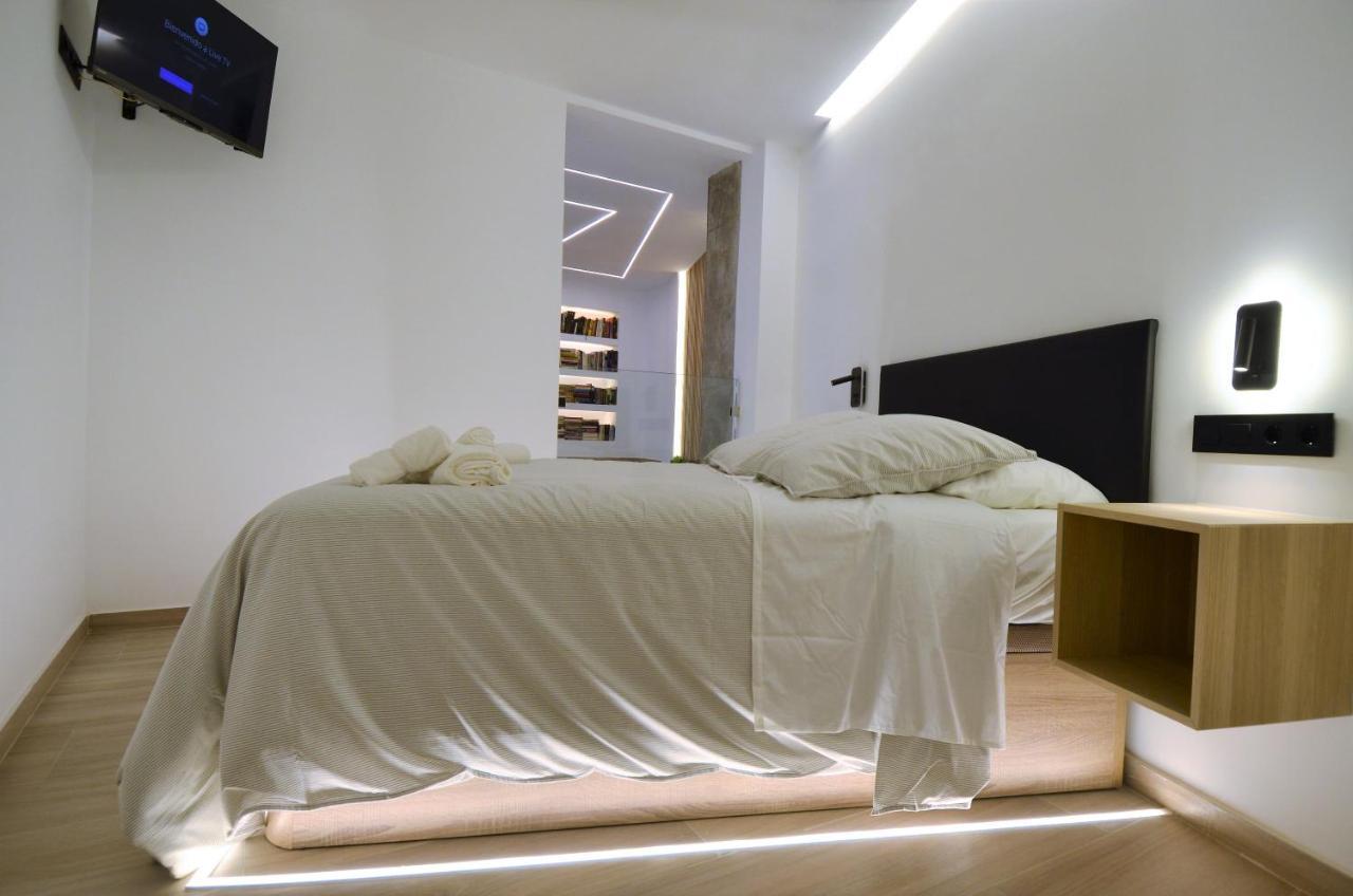 Apartamento Biblioteca De Lujo En El Centro Historico De Málaga Exterior foto